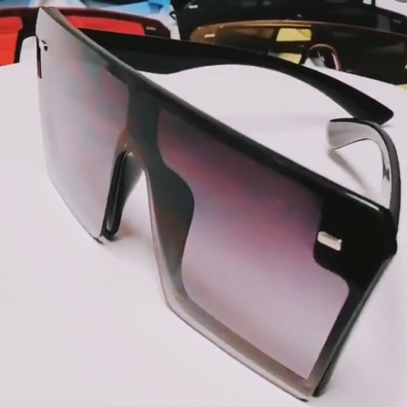 Oversized Square Sunglasses Flat Top Black Clear - Picture 4 of 4